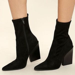 KENDALL + KYLIE Felicia Faux Suede Size 10 boot